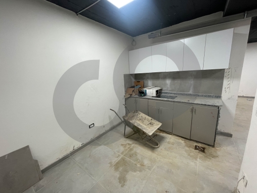 Luxurious, Fully Renovated, Showroom- Ramlet El Bayda REF#TD128966 — 5