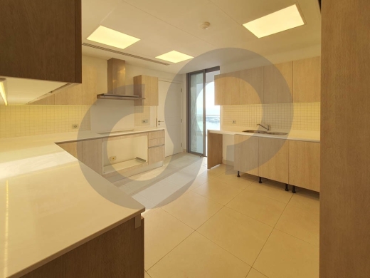 stunning , incredible and spacious living in waterfront REF#CE115567 — 3