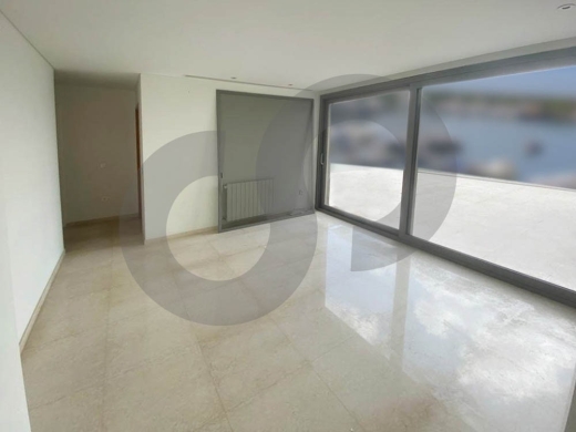 stunning , incredible and spacious living in waterfront REF#CE115567 — 4