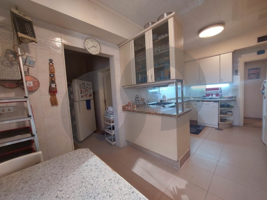 Beirut-Verdun/ فردان High Floor Near ABC Furniture Available, Cave REF#MD127445 — 8