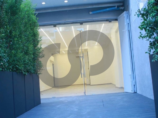 Prime Location, Fully Renovated Shop for Sale in Beirut - Mar Elias/ — 4