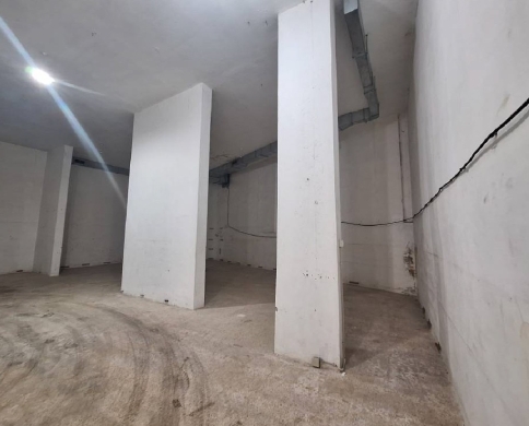warehouse, Prime Location, 6m height, New Jdeideh/الجديدة REF#BS126405 — 5