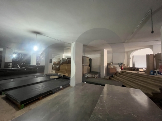 New exceptional commercial deal in Achrafieh/الأشرفية REF#HJ125654 — 4