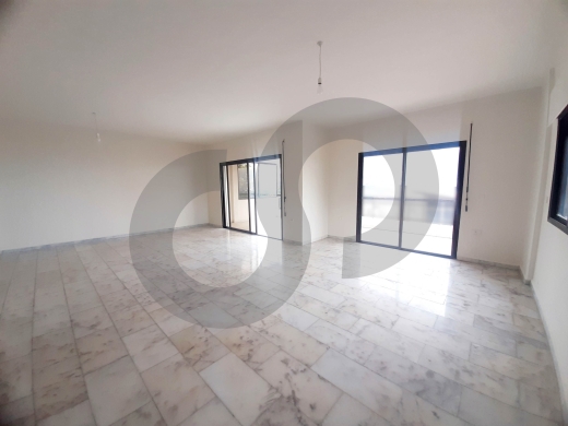 335 sqm Apartment for Sale or Rent in Adma | Spacious with Sea View, Balcony & Garden… — 2