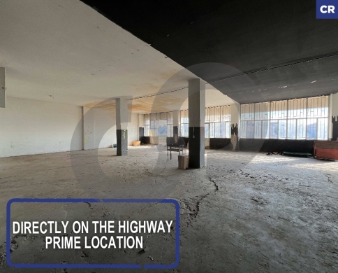 Prime location Ground floor Showroom for Rent in Mkaless REF#CR125872