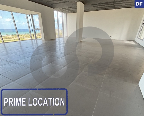 OFFICE - PRIME LOCATION IN DBAYEH ! REF#DF120297