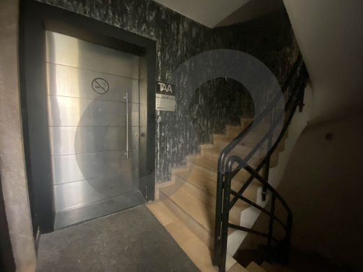 duplex office - high ceiling , bright & sunny- Achrafieh REF#HJ119764 — 3