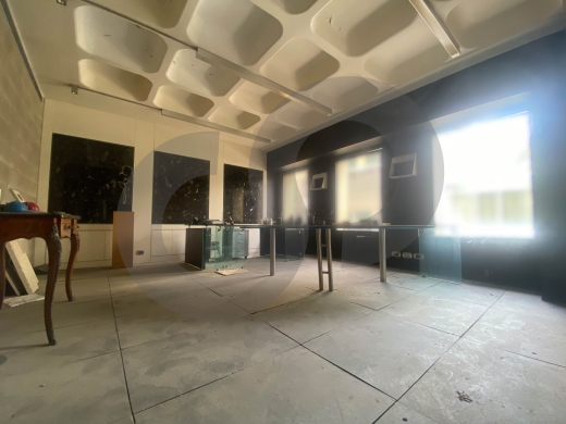 duplex office - high ceiling , bright & sunny- Achrafieh REF#HJ119764 — 2