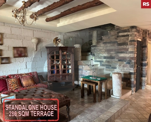 standalone house for sale in amchit with 286 sqm terrace