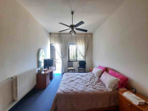 This villa in Feitroun — 13
