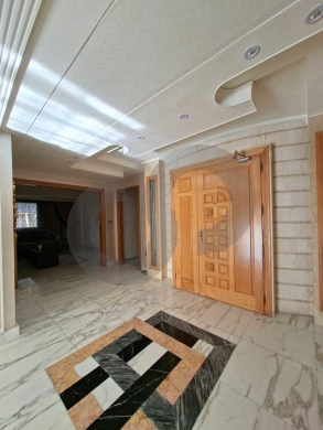 PRIME LOCATION / LUXURY APARTMENT / RAMLET EL BAYDA-BEIRUT / رملة البيضا / REF#MC139751 — 4