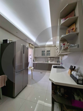 Fully decorated/well-maintained building/Tallet El Khayat,Beirut/تلة الخياط / REF#MC13… — 6