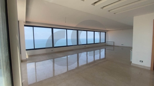 SEA VIEW / PRIME LOCATION / TERRACE / RAS BEIRUT-BEIRUT / رأس بيروت / REF#MB139577 — 2