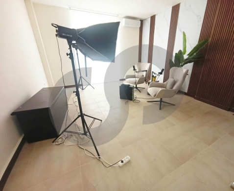 Apartment for sale in Furn El Chebback-Open View/Suitable for office use -فرن الشباك - RE… — 3