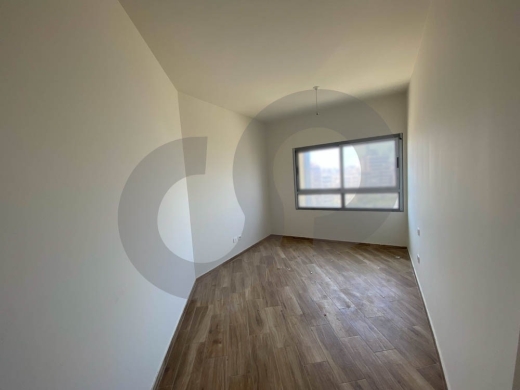 NEW BUILDING, PRIME LOCATION, TARIQ EL JDIDEH, طريق الجديدة,REF#YO138619 — 4