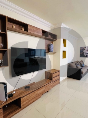 FULLY RENOVATED/FULLY FURNISHED/modern furniture/25 sqm… — 2
