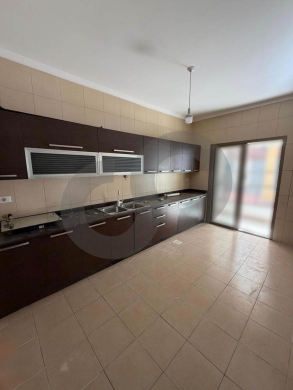 PRIME AREA, MODERN BUILDING, DAWHET ARAMOUN-ALEY, دوحة عرمون , REF#OR138421 — 2