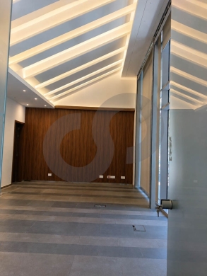 High-End Tower/Prime Commercial Location/DOWNTOWN-BEIRUT/ وسط بيروت/REF#MM138411 — 2