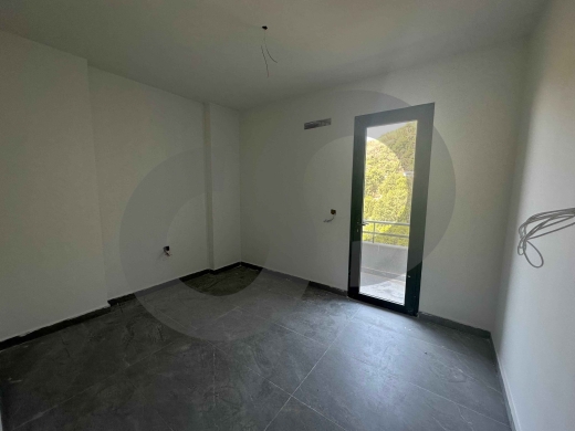 DOWN PAYMENT/Brand New/| Halat, Jbeil/حالات، جبيل/ quick and easy access/ REF#DC138382 ! — 4
