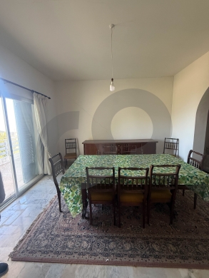 Needs rennovation /prime and calm location / located in ehden-Rashiine REF#YN138296