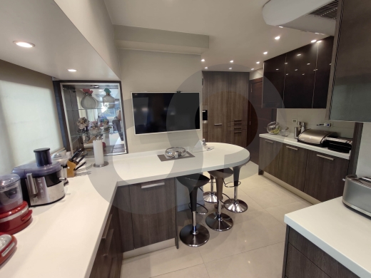 Exclusive, prime location, Spacious , High Floor, beirut, Clemenceau/كليمنصو REF#OI138179 — 9