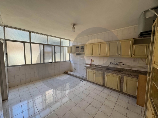 Well Maintained Building, High Floor, beirut, msaytbeh/مصيطبه REF#TD138148 — 4