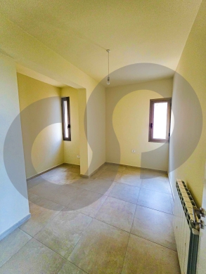 DUPLEX/Ghazir Kfarhbab/KESEROUAN/غزير - كفرحباب/ Dead end street/ REF#RY138125 ! — 4