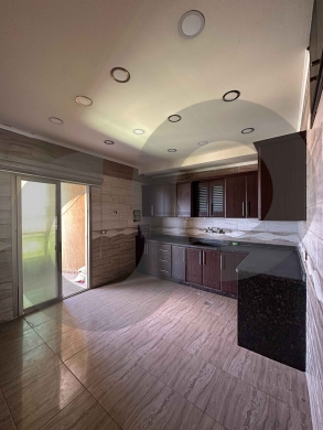 Prime Location in Saida/city view/صيدا/needs renovation/ REF#DS137896 ! — 2