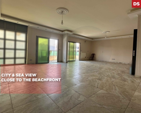 Prime Location in Saida/city view/صيدا/needs renovation/ REF#DS137896 !