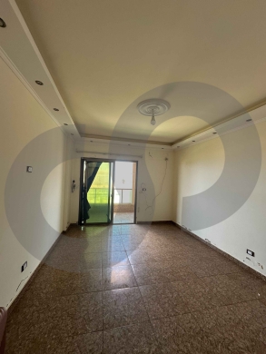 Prime Location in Saida/city view/صيدا/needs renovation/ REF#DS137896 ! — 3