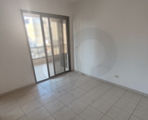 Calm Street/Beirut - Tariq el Jdideh/طريق الجديدة/REF#MM137509 — 4