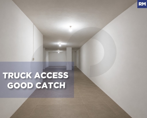 Warehouse,Easy truck access,Aicha Bakkar /عائشة بكار REF#RM136559