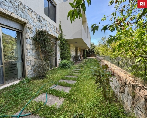 Mountain view, Garden , Batroun, Rawaby/الروابي , REF#RI136436