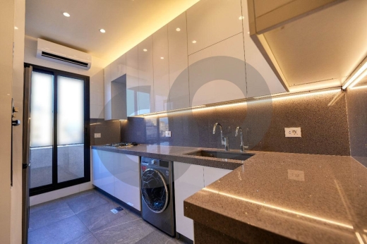prime location, Mar Elias, Beirut, /طلعة شحادة, مار إلياس REF#IT136334 — 5
