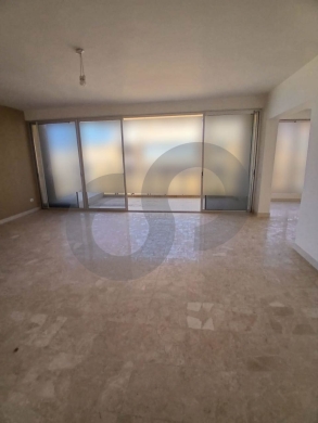 Sea View, prime area,Ramlet el Bayda, Beirut/رملة البيضاء REF#IM136286 — 2