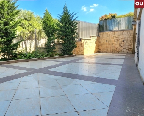 Terrace, 3 parking, storage, Dik El Mehdi/ديك المحدي REF#OU135489