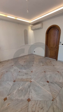 Luxurious penthouse , Minet El Hosn/ ميناء الحصن REF#YO135358 — 2