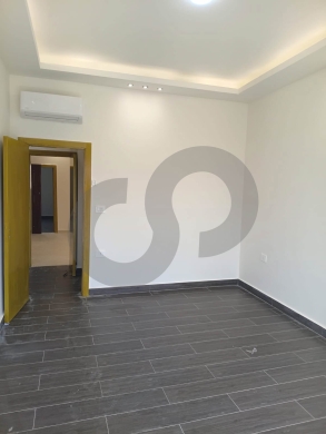 Fully Renovated,balconies, sakiet al janzeer/ساقية الجنزيرREF#IZ135206 — 5
