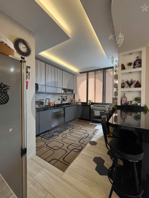 Modern, High End Finishing, Tariq el Jdideh/طريق الجديده REF#IZ135146 — 4