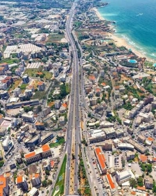 on the main highway, undermarket price, Bouar/بوار REF#ST133607 — 2