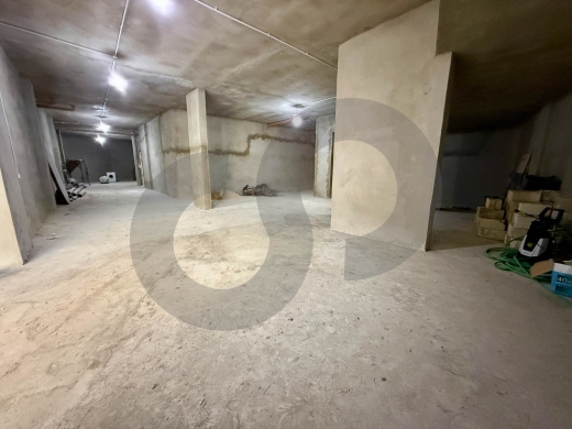 Spacious 650 sqm warehouse for sale in Baabda- Louaizeh REF#GG126390 — 3
