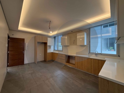 3 Balconies/2 Elevators/24/7 Security/Achrafieh/اشرفيه ! REF#MM132639 — 3