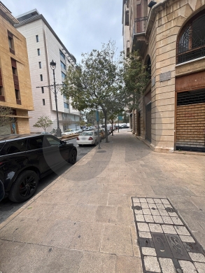 Commercial Space ,Beirut Downtown/داون تاون- بيروت REF#AU132493 — 3