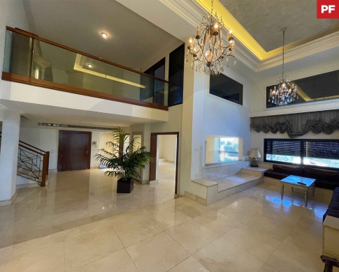 DUPLEX/Hazmieh, Mar Takla/ مار تقلا/Jacuzzi/AC-- REF#PF132369 !