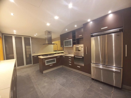 Storage room, sea view Ramleh El Bayda/الرملة البيضاء REF#HU132098 — 7