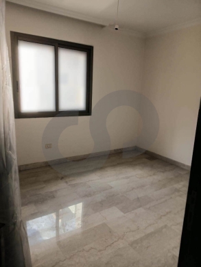 Brand new, elevator, 24/7 electricity, hamra/الحمرا REF#IZ131677 — 3