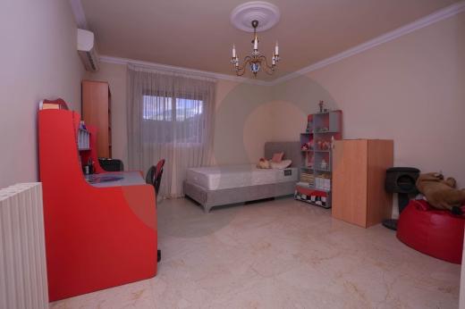 walk-in closet, Parking garage, garden, Bsebaal/بسبعل REF#PC131578 — 16