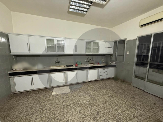 260 sqm apartment in prime location sanayeh REF#YJ130709 — 5