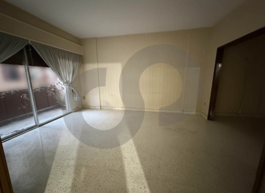 260 sqm apartment in prime location sanayeh REF#YJ130709 — 2