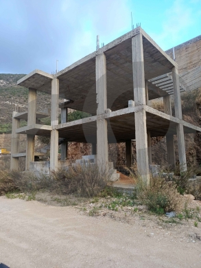 villa is available for sale IN KFAR ROUMMANE ! REF#YF130598 ! — 4